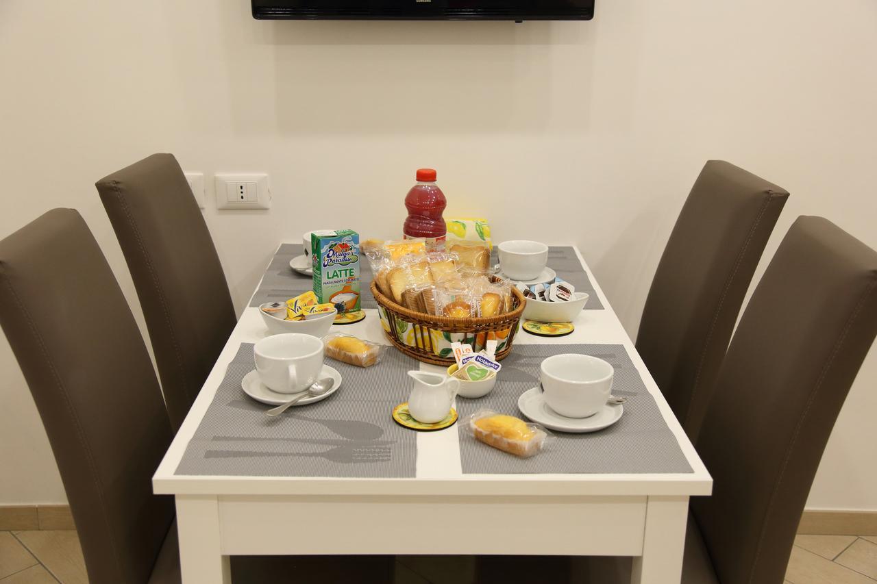 Lemon House Apartment Napoli Bagian luar foto